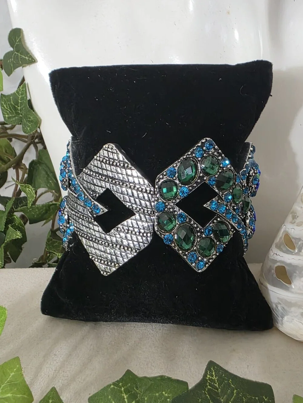 Vintage Silver Tone Emerald & Sapphire Blue Rhinestone Hinged Cuff Bracelet